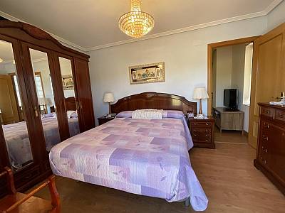 Image title alternative information