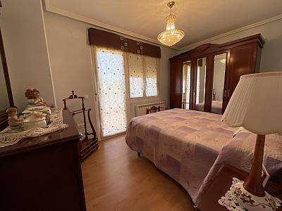 Image title alternative information