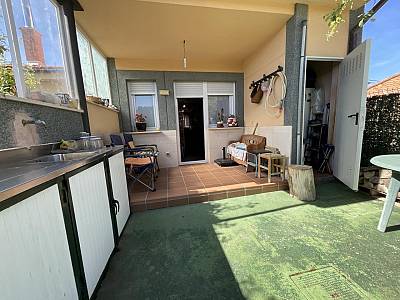 Image title alternative information