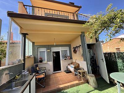 Image title alternative information