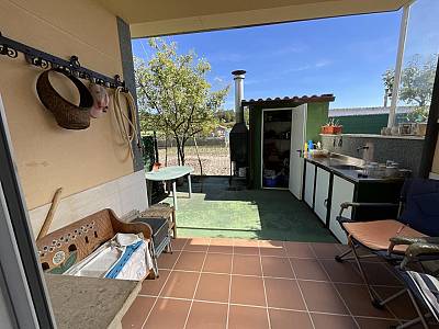 Image title alternative information