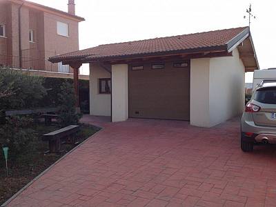 Image title alternative information