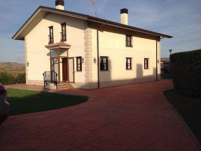 Image title alternative information