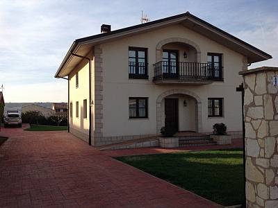 Image title alternative information