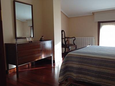 Image title alternative information