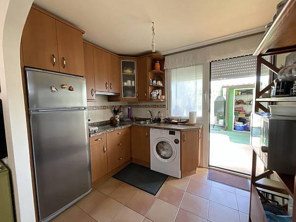 Image title alternative information