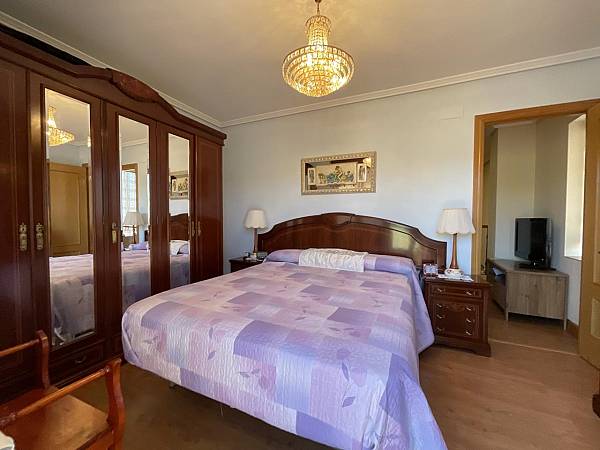 Image title alternative information