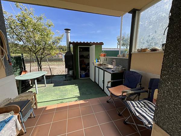 Image title alternative information