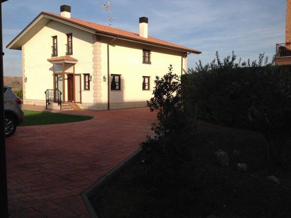 Image title alternative information