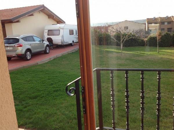 Image title alternative information