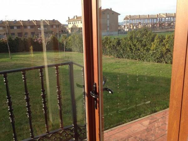 Image title alternative information