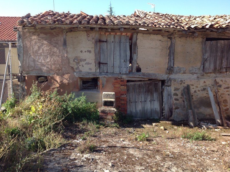 Calle  La Dehesa S/N
